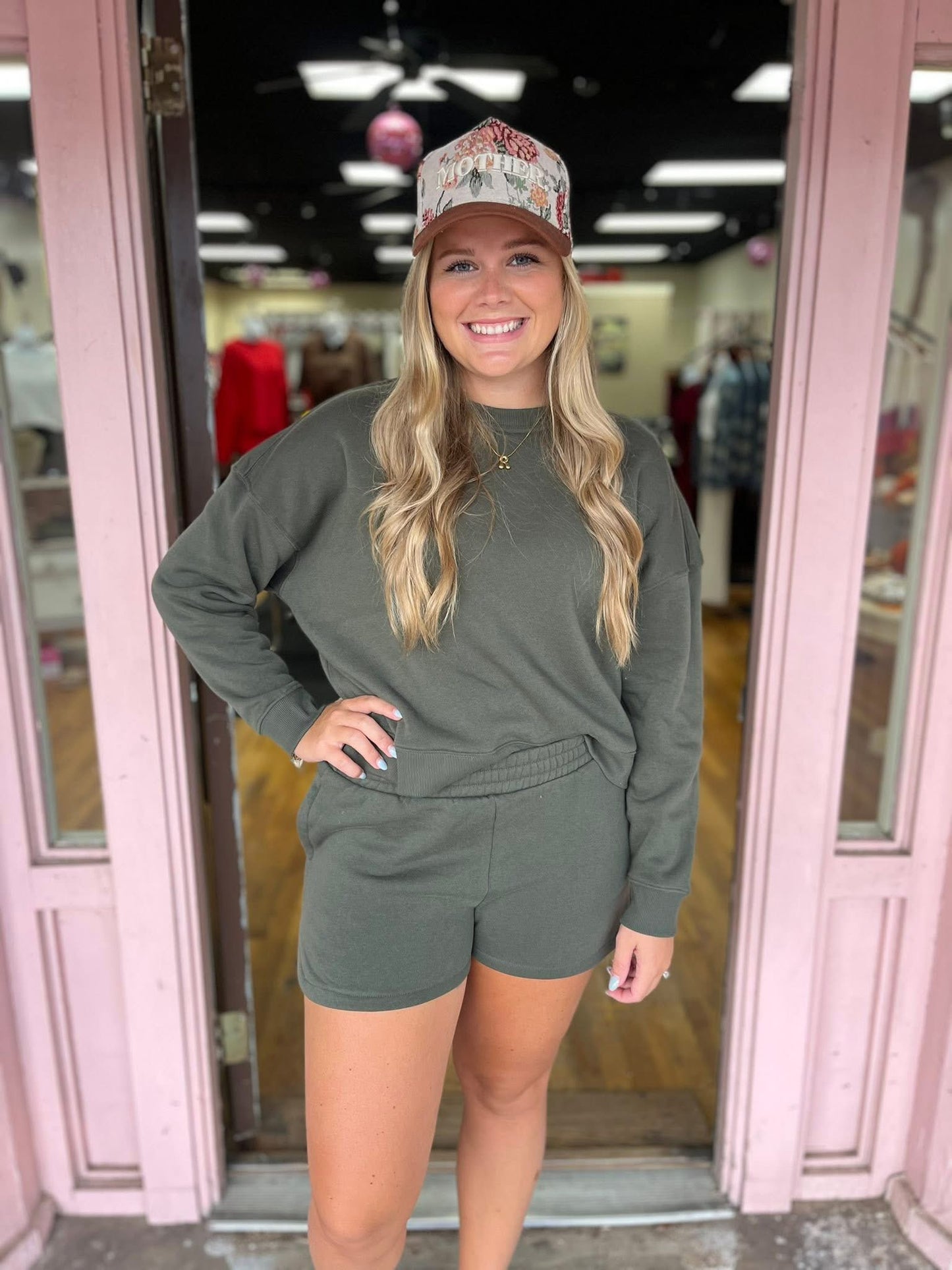 Sweatshirt & Shorts Set