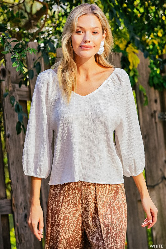 Bubbly White Top