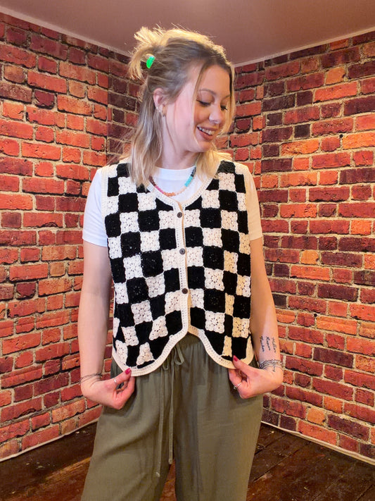 The Regina Phalange Vest