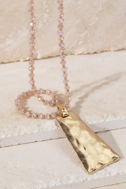 Long Bead/Hammered Pendant Necklace