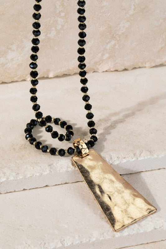 Long Bead/Hammered Pendant Necklace
