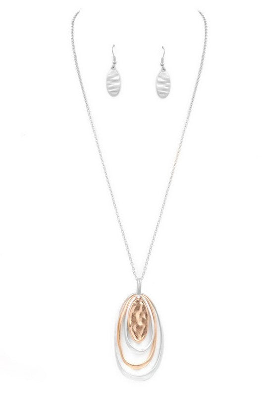 Layered Oval Metal Necklace