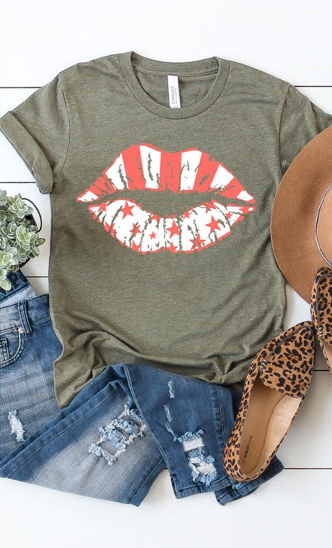 STARS AND STRIPES LIP GRAPHIC TEE