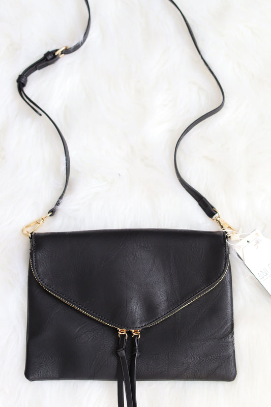 Envelope Crossbody-Black