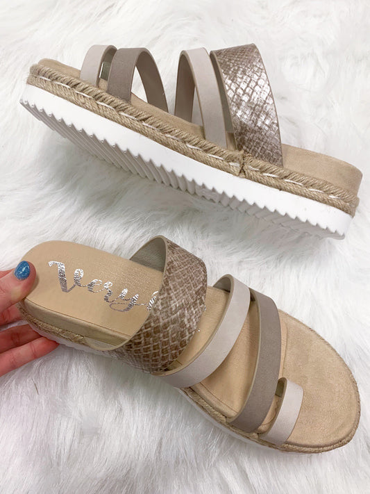 Groove Cream Snake Sandal-Very G