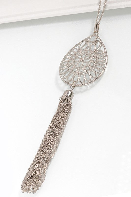 Silver Filigree Pendant Necklace